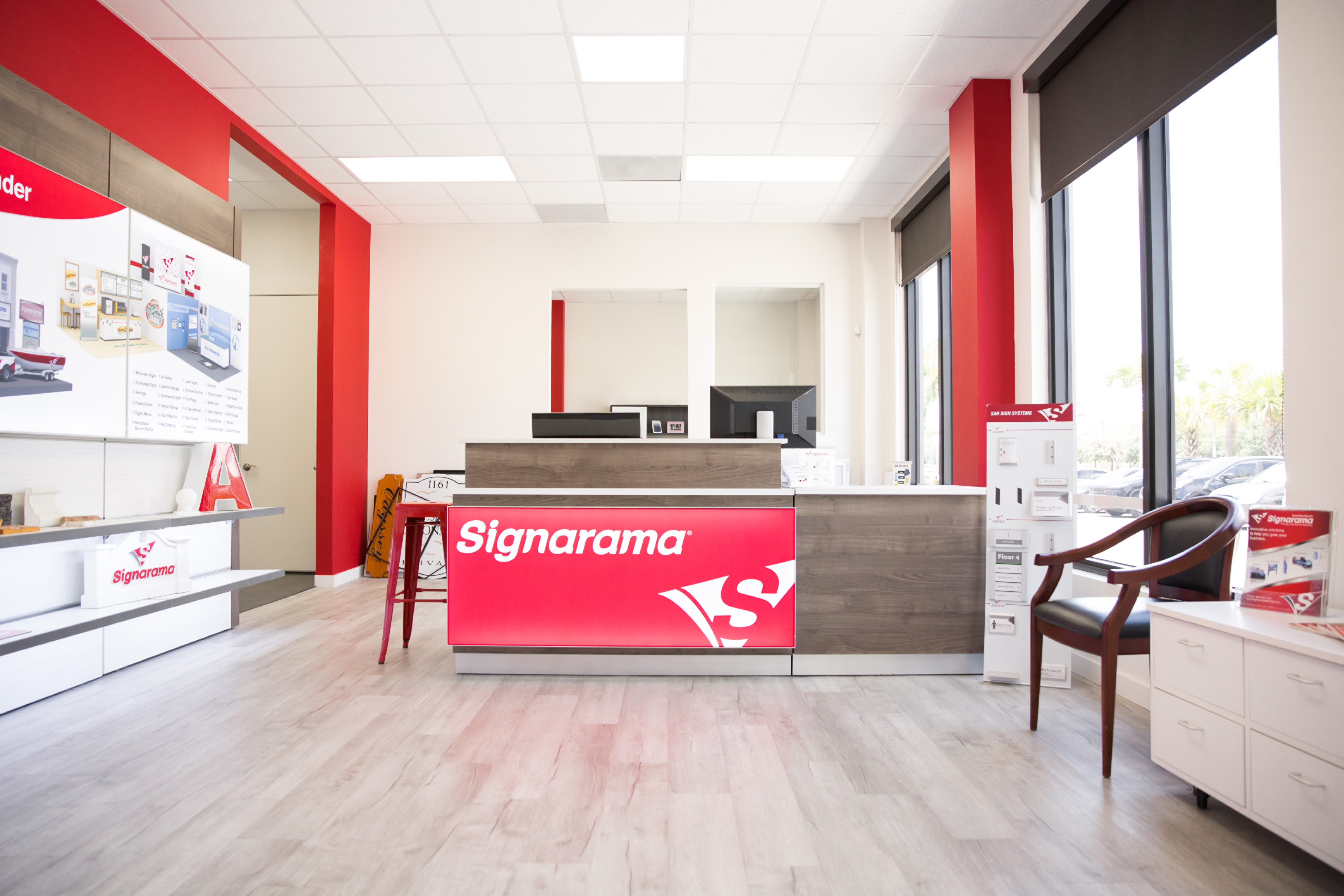 inside a Signarama franchise